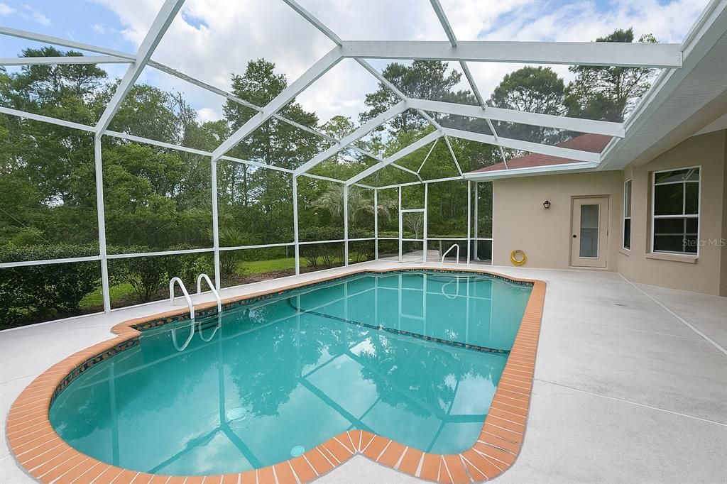 En Venta: $499,999 (3 camas, 2 baños, 2015 Pies cuadrados)