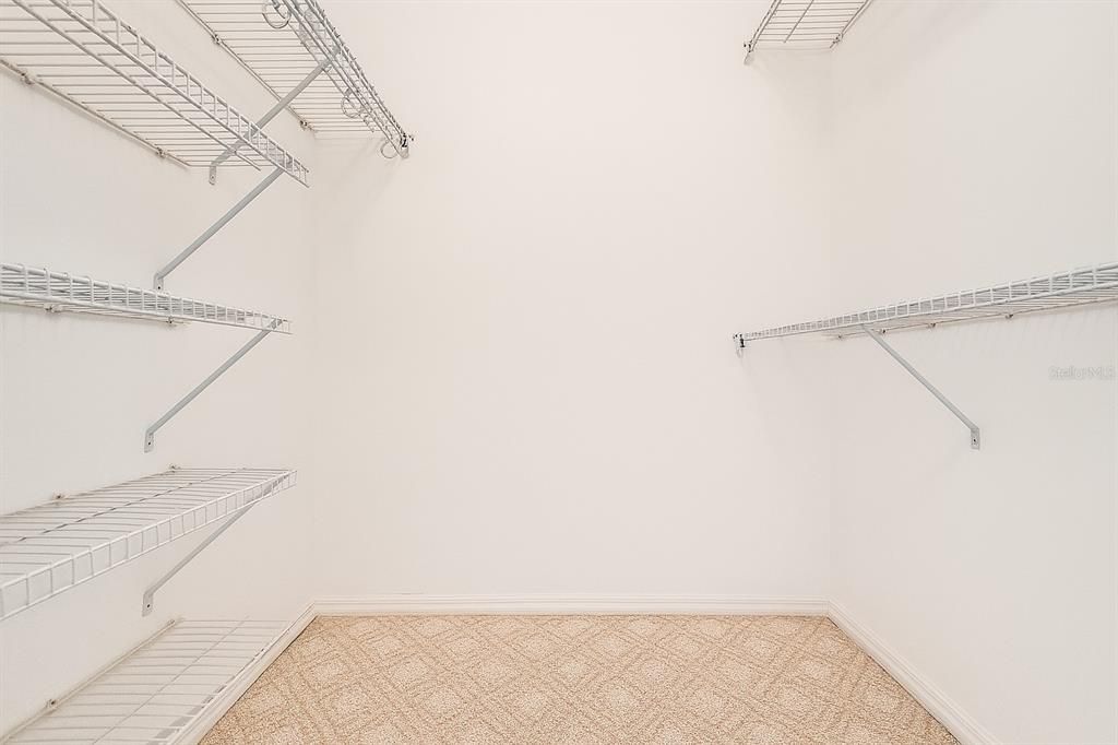 En Venta: $499,999 (3 camas, 2 baños, 2015 Pies cuadrados)