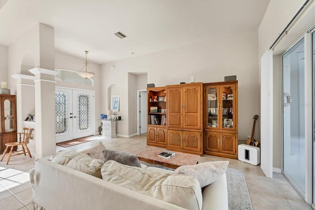 En Venta: $799,000 (3 camas, 2 baños, 2267 Pies cuadrados)