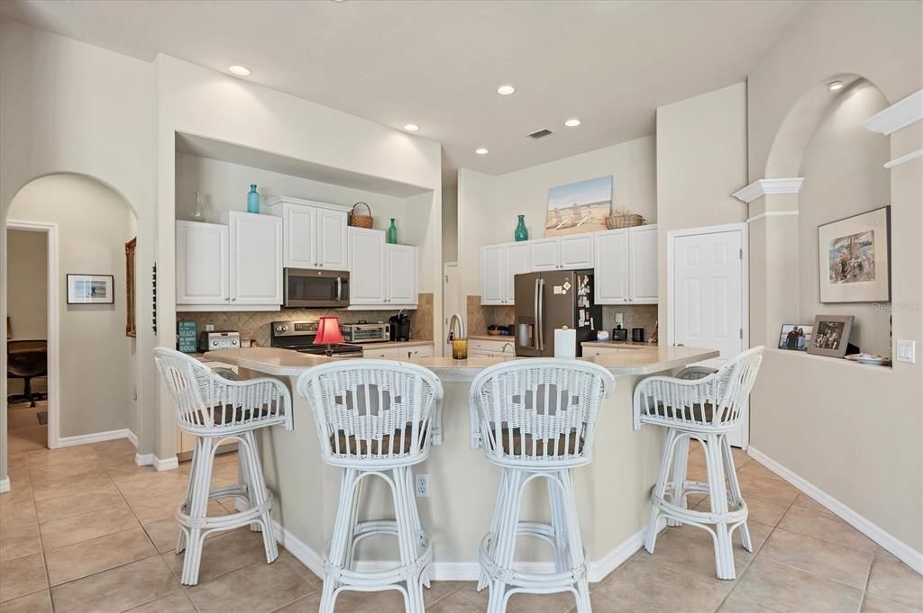 En Venta: $799,000 (3 camas, 2 baños, 2267 Pies cuadrados)