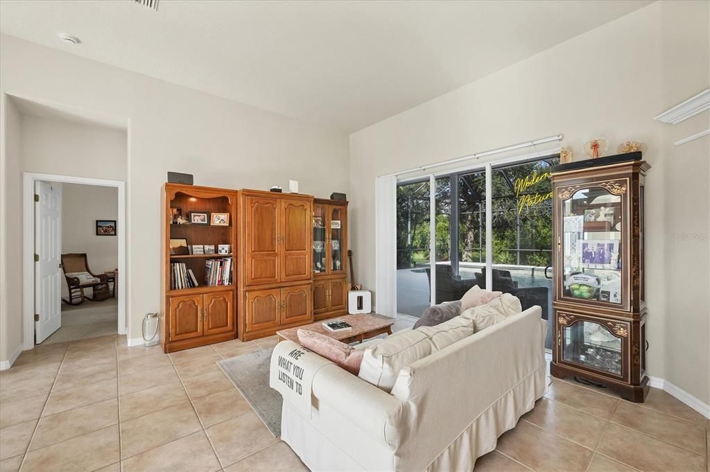 En Venta: $799,000 (3 camas, 2 baños, 2267 Pies cuadrados)