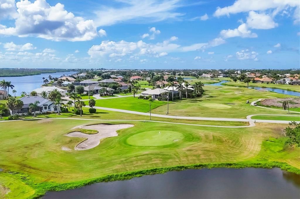 En Venta: $799,000 (3 camas, 2 baños, 2267 Pies cuadrados)