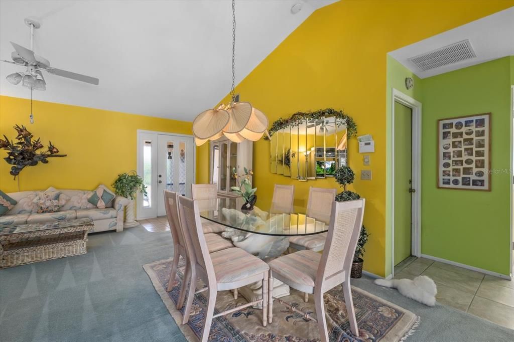 На продажу: $629,000 (2 спален, 2 ванн, 1932 Квадратных фут)