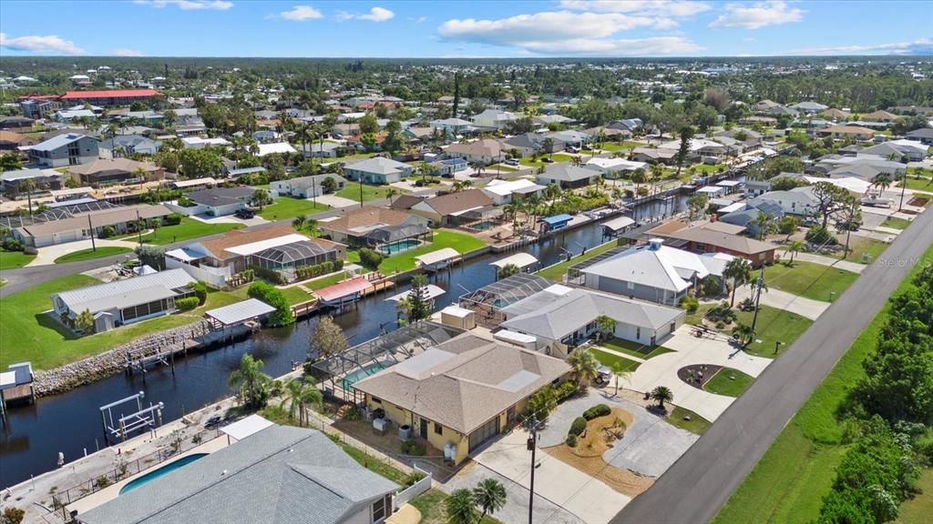 На продажу: $629,000 (2 спален, 2 ванн, 1932 Квадратных фут)