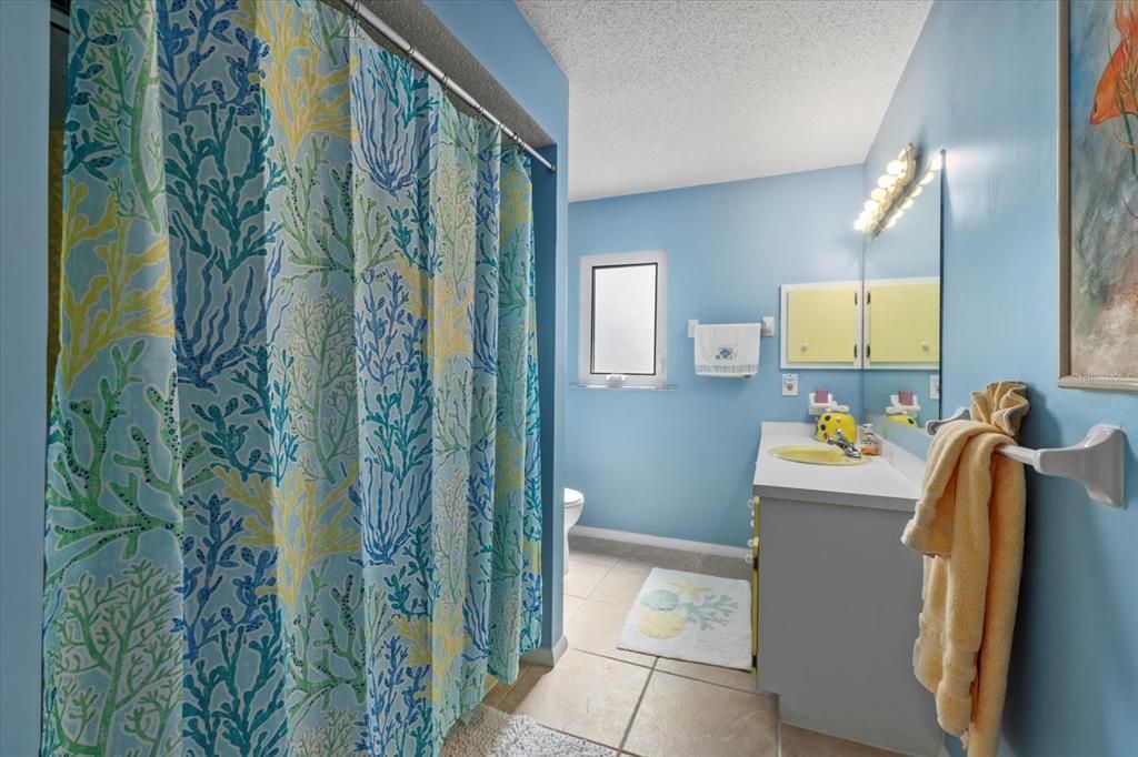 На продажу: $629,000 (2 спален, 2 ванн, 1932 Квадратных фут)