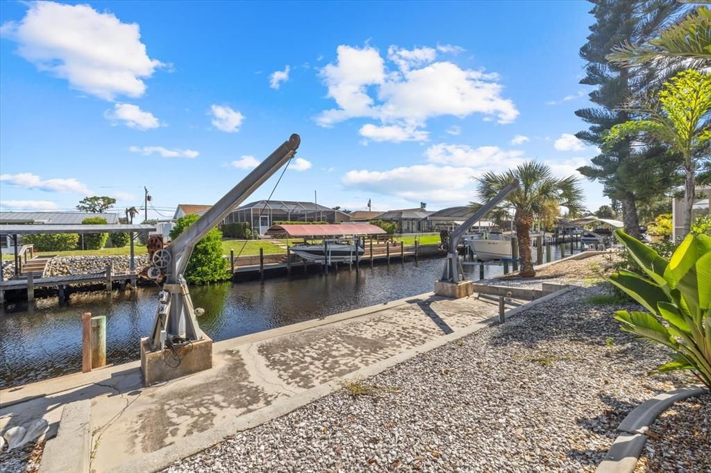 Active With Contract: $535,000 (2 beds, 2 baths, 1932 Square Feet)