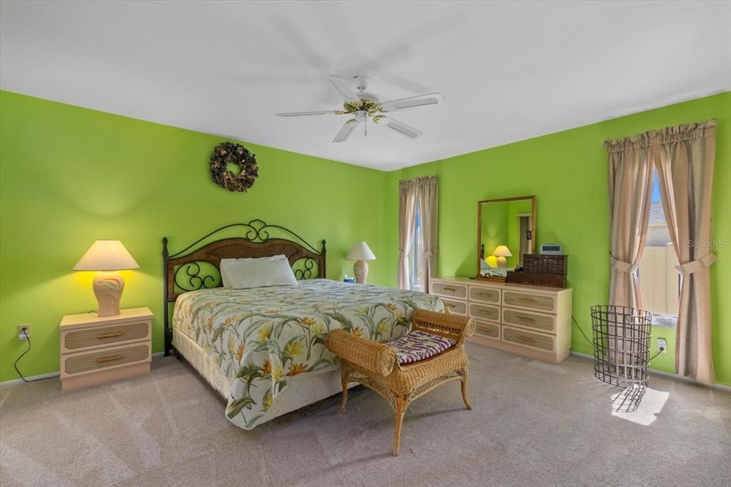 На продажу: $629,000 (2 спален, 2 ванн, 1932 Квадратных фут)