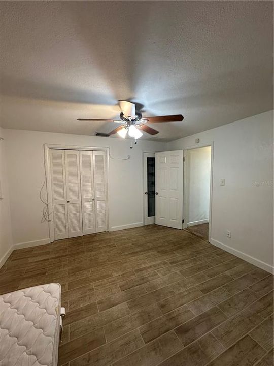 Activo con contrato: $2,150 (2 camas, 1 baños, 1272 Pies cuadrados)