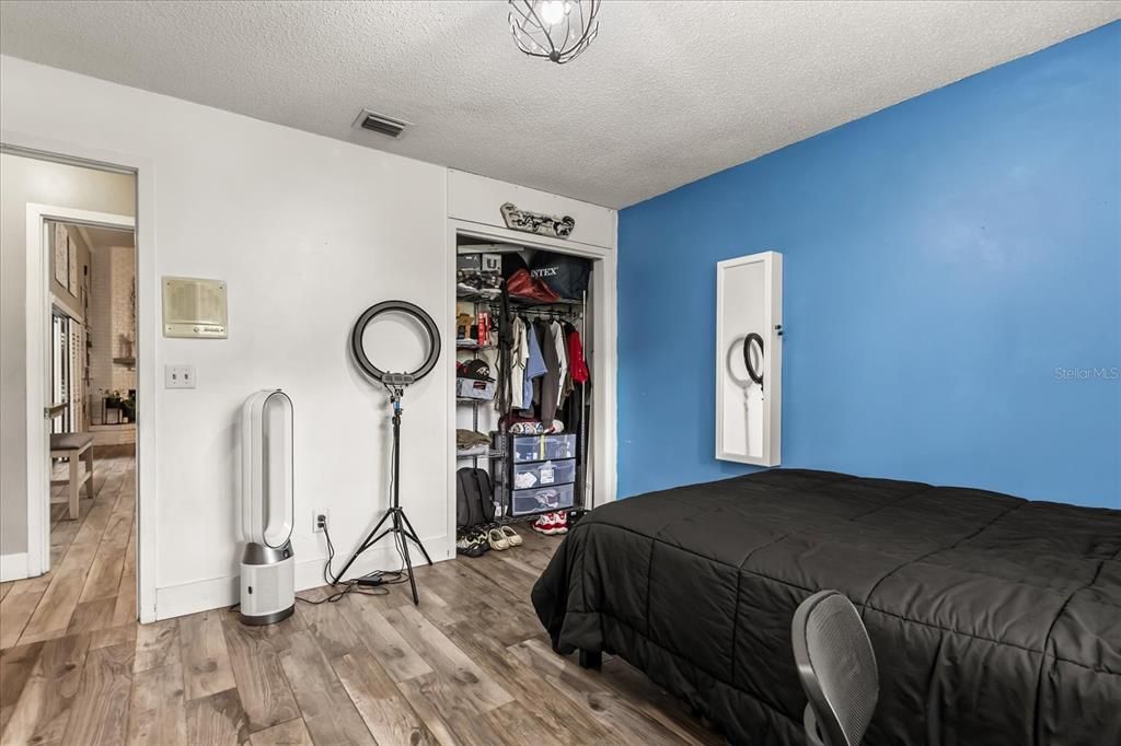 Activo con contrato: $710,000 (4 camas, 3 baños, 2754 Pies cuadrados)