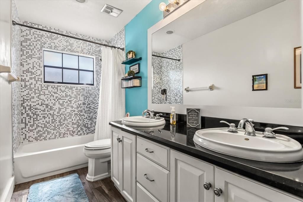 Activo con contrato: $710,000 (4 camas, 3 baños, 2754 Pies cuadrados)