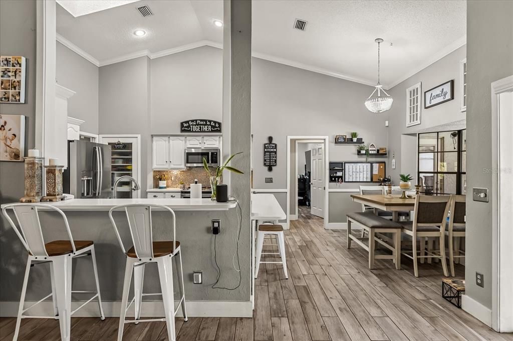 Activo con contrato: $710,000 (4 camas, 3 baños, 2754 Pies cuadrados)