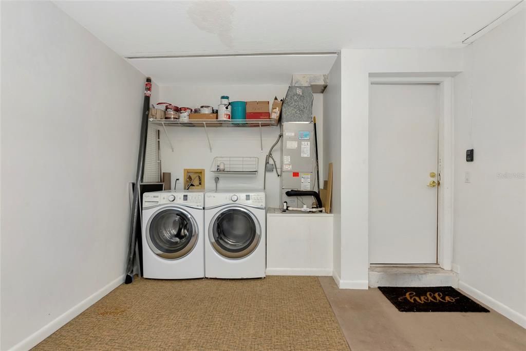 For Sale: $299,000 (2 beds, 2 baths, 1776 Square Feet)