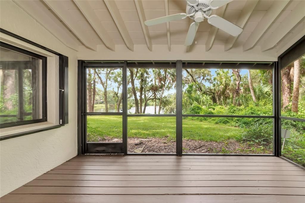 For Sale: $299,000 (2 beds, 2 baths, 1776 Square Feet)