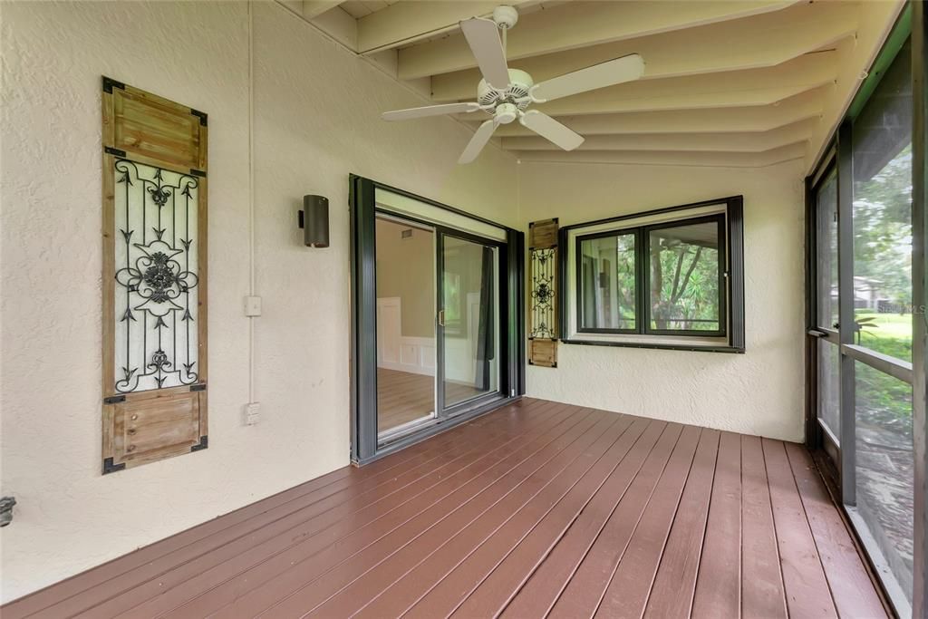 For Sale: $299,000 (2 beds, 2 baths, 1776 Square Feet)