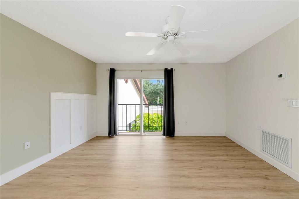 For Sale: $299,000 (2 beds, 2 baths, 1776 Square Feet)
