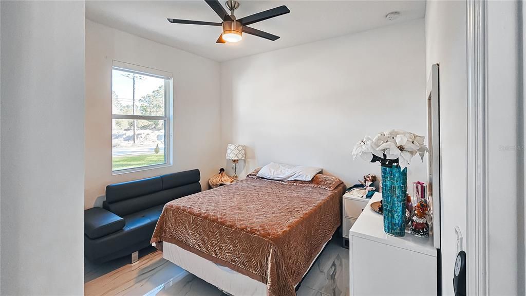 En Renta: $2,300 (3 camas, 2 baños, 1356 Pies cuadrados)