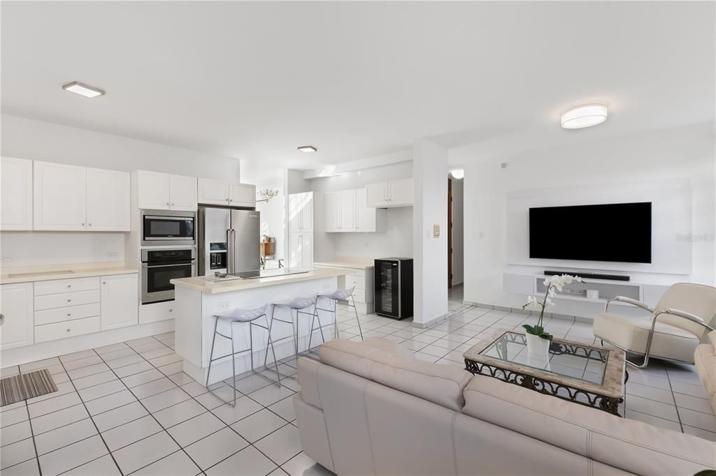 En Venta: $1,595,000 (6 camas, 5 baños, 4160 Pies cuadrados)