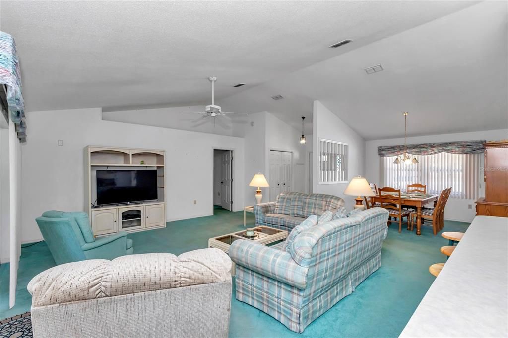 待售: $299,000 (3 贝兹, 2 浴室, 1772 平方英尺)