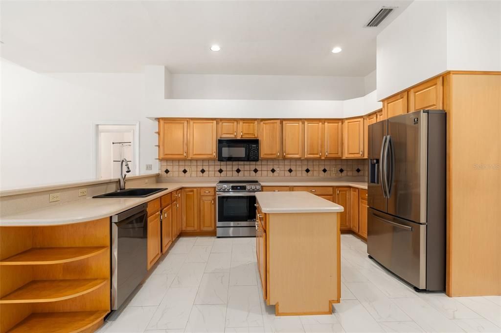 На продажу: $699,900 (5 спален, 3 ванн, 2992 Квадратных фут)