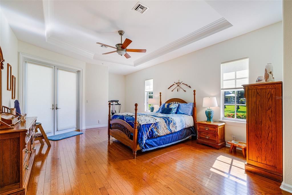 For Sale: $780,000 (3 beds, 3 baths, 2825 Square Feet)