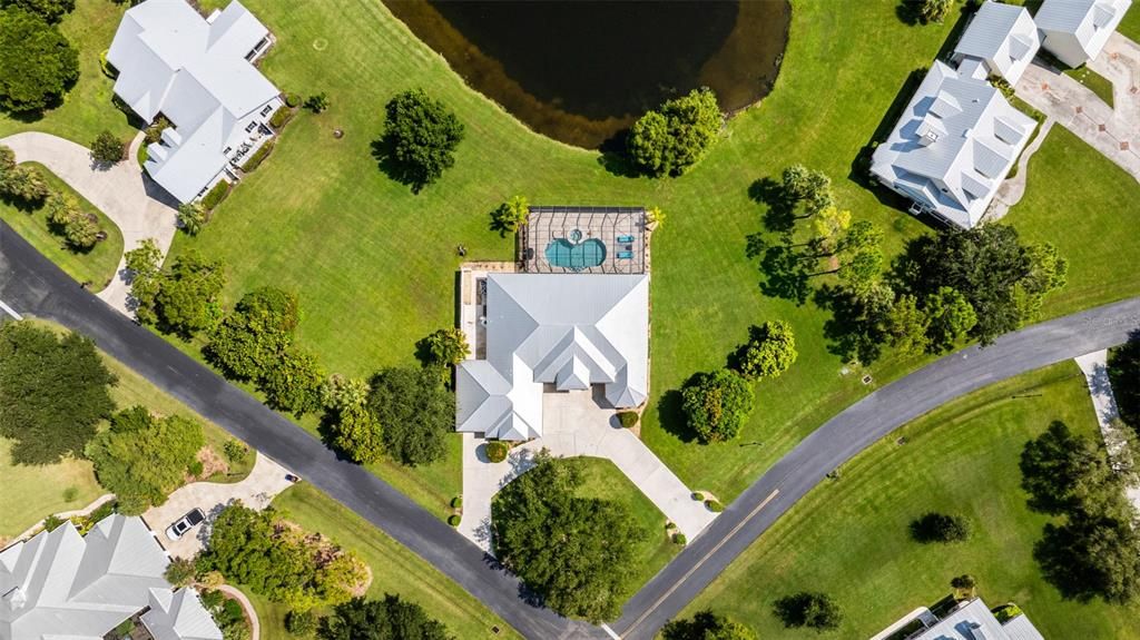 For Sale: $780,000 (3 beds, 3 baths, 2825 Square Feet)