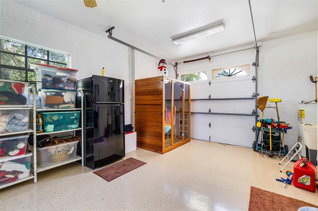 For Sale: $780,000 (3 beds, 3 baths, 2825 Square Feet)