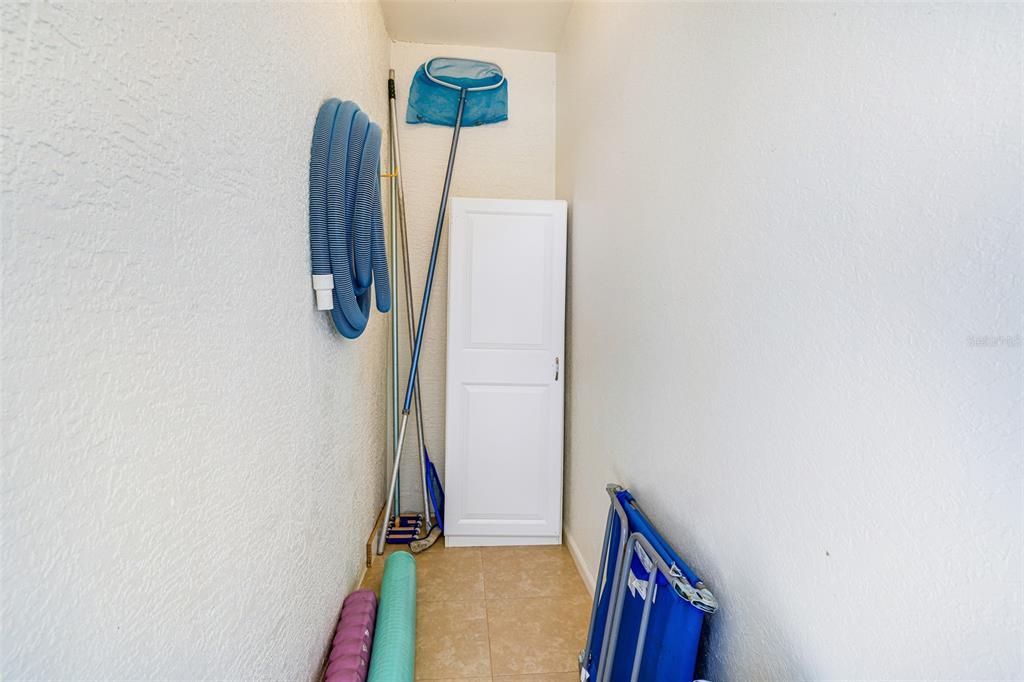 For Sale: $780,000 (3 beds, 3 baths, 2825 Square Feet)