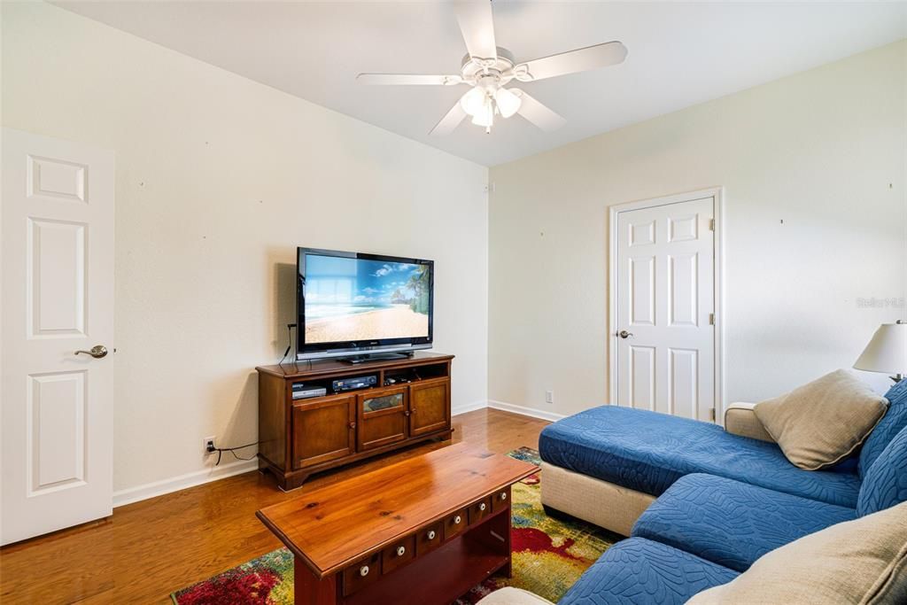 For Sale: $780,000 (3 beds, 3 baths, 2825 Square Feet)