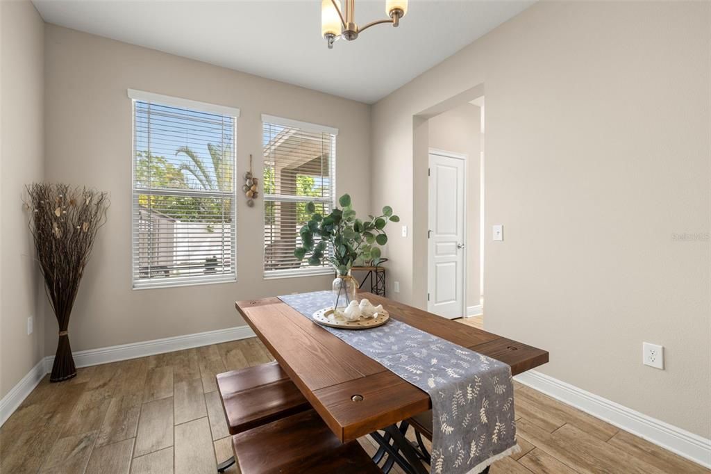 Activo con contrato: $3,400 (3 camas, 2 baños, 1672 Pies cuadrados)