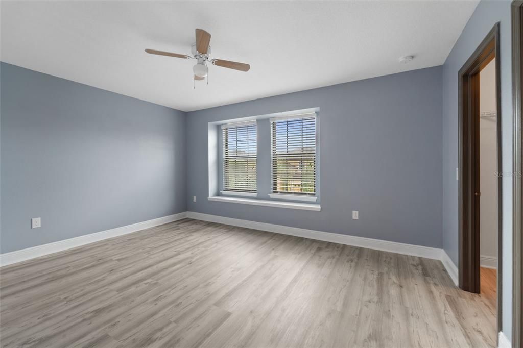 В аренду: $4,000 (5 спален, 4 ванн, 3537 Квадратных фут)