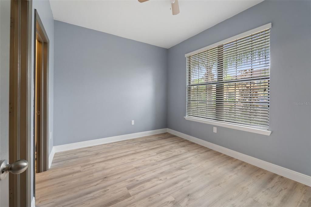 В аренду: $4,000 (5 спален, 4 ванн, 3537 Квадратных фут)