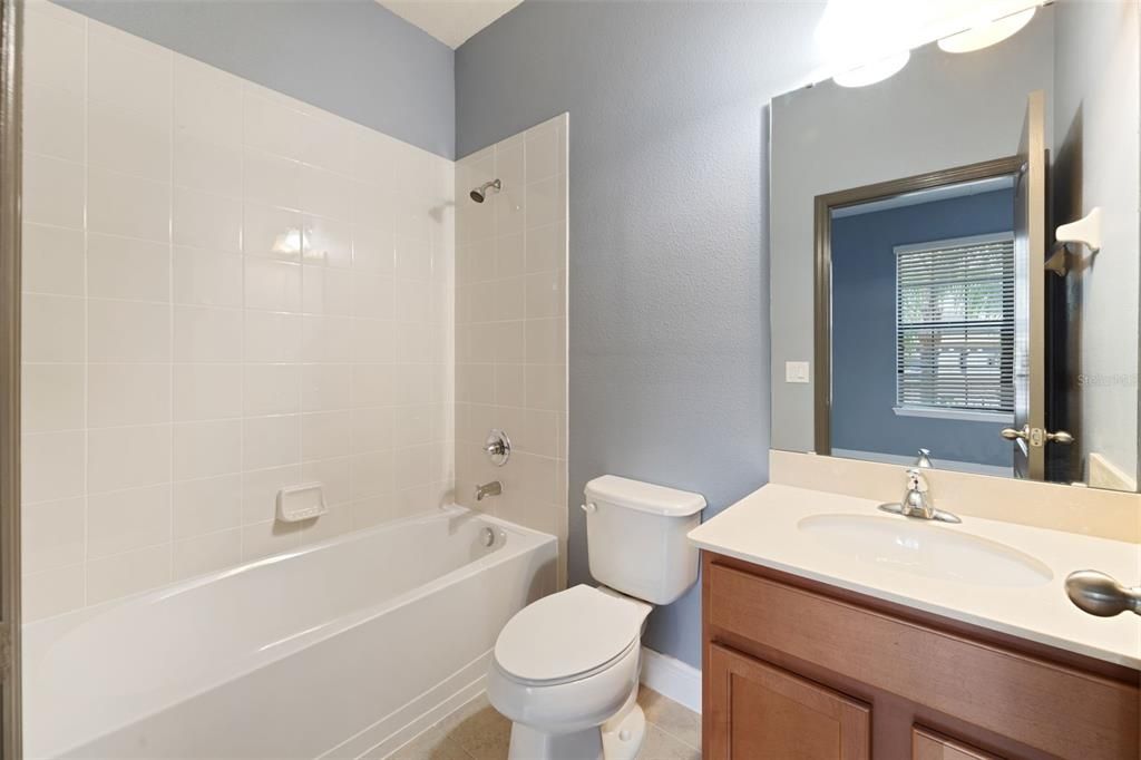 В аренду: $4,000 (5 спален, 4 ванн, 3537 Квадратных фут)