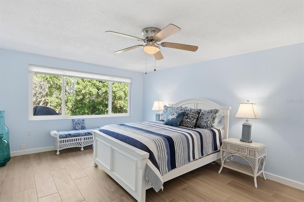 出租: $3,500 (2 贝兹, 2 浴室, 1380 平方英尺)