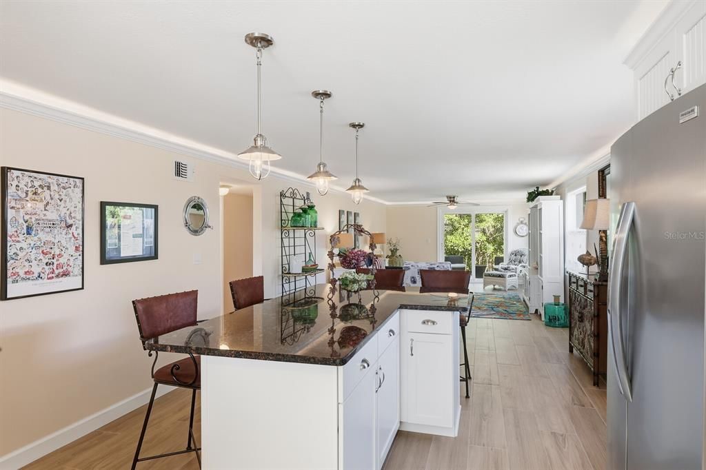 出租: $3,500 (2 贝兹, 2 浴室, 1380 平方英尺)