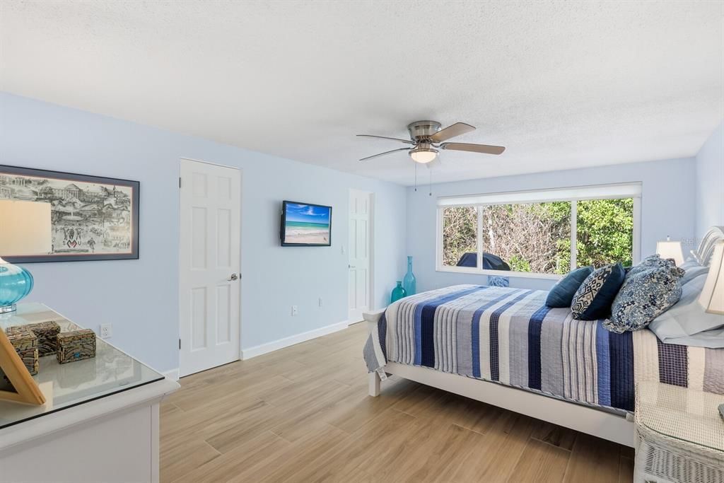 出租: $3,500 (2 贝兹, 2 浴室, 1380 平方英尺)