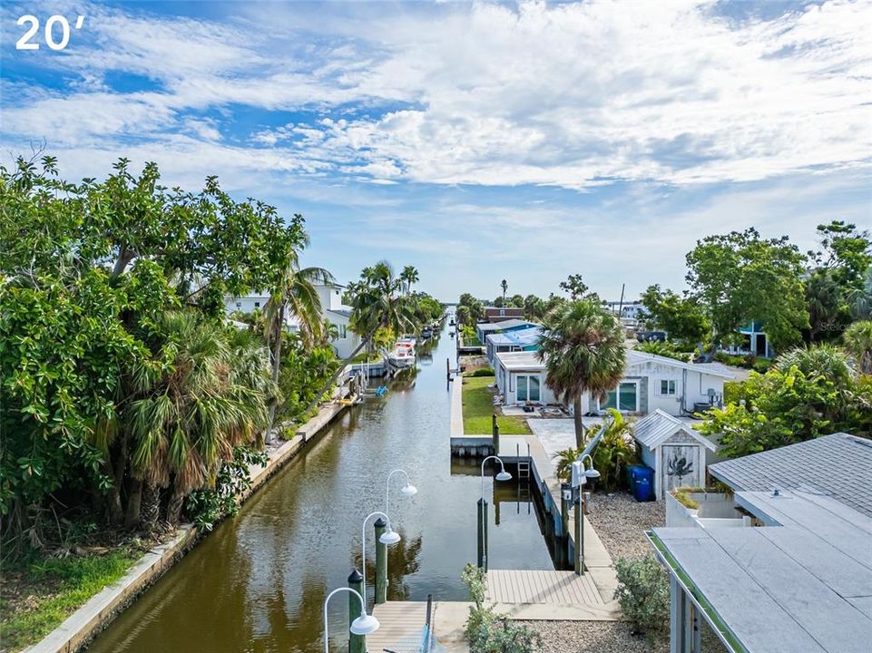 En Venta: $700,000 (0.25 acres)