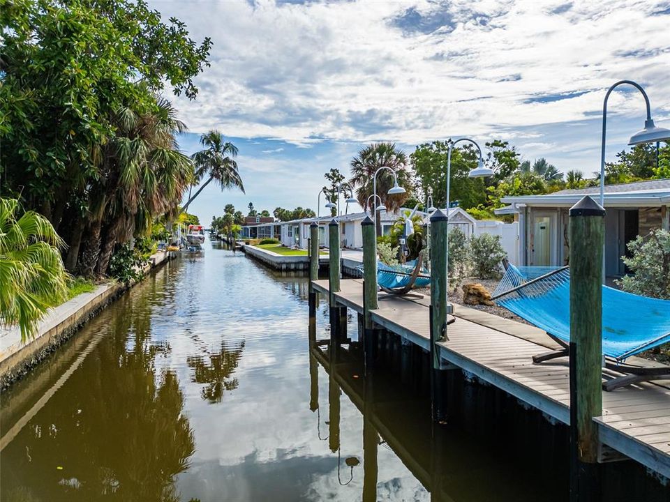 En Venta: $700,000 (0.25 acres)