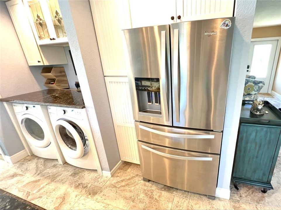 合同活跃: $425,000 (3 贝兹, 2 浴室, 1278 平方英尺)