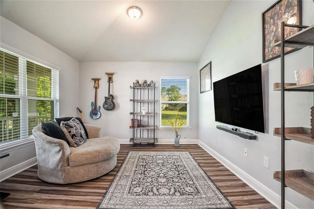 Active With Contract: $455,000 (4 beds, 3 baths, 1998 Square Feet)