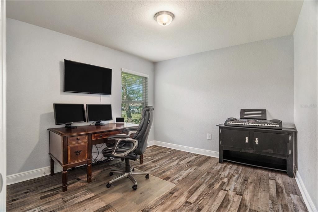 Active With Contract: $455,000 (4 beds, 3 baths, 1998 Square Feet)