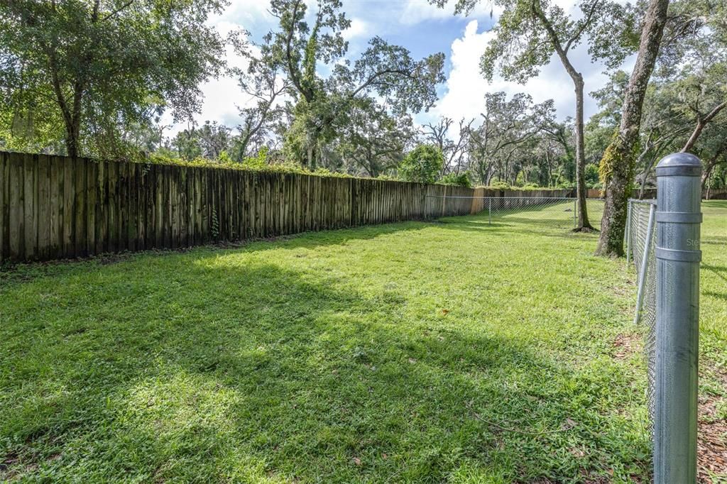 На продажу: $227,000 (2 спален, 1 ванн, 1142 Квадратных фут)