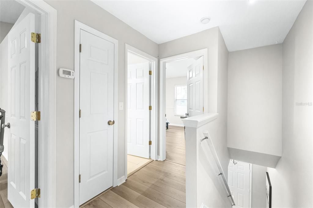 На продажу: $227,000 (2 спален, 1 ванн, 1142 Квадратных фут)