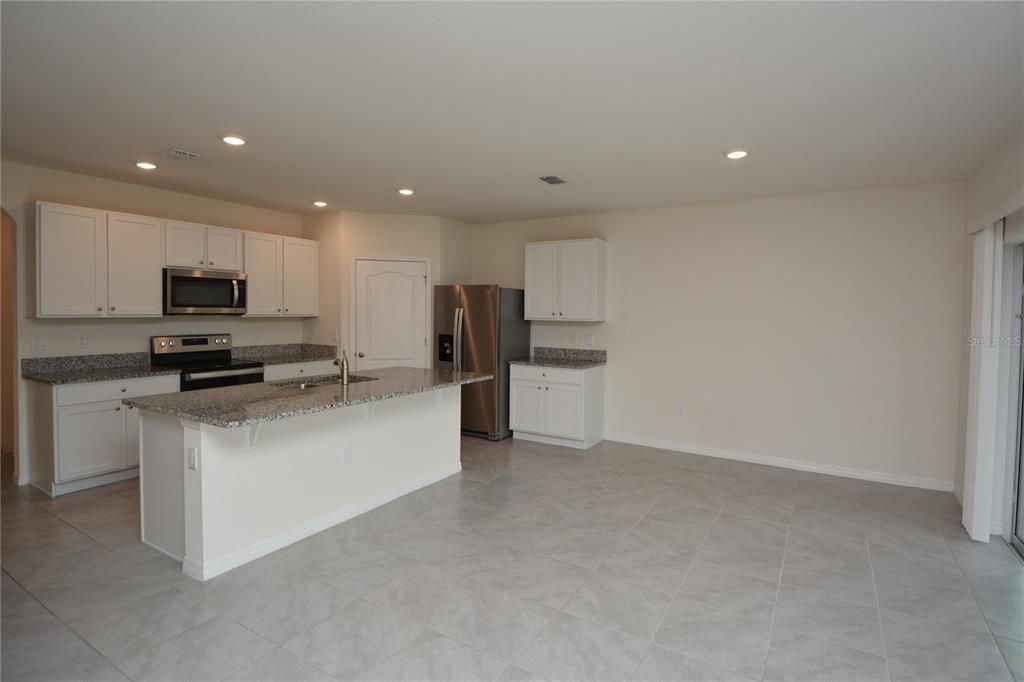 En Renta: $2,350 (4 camas, 2 baños, 1846 Pies cuadrados)