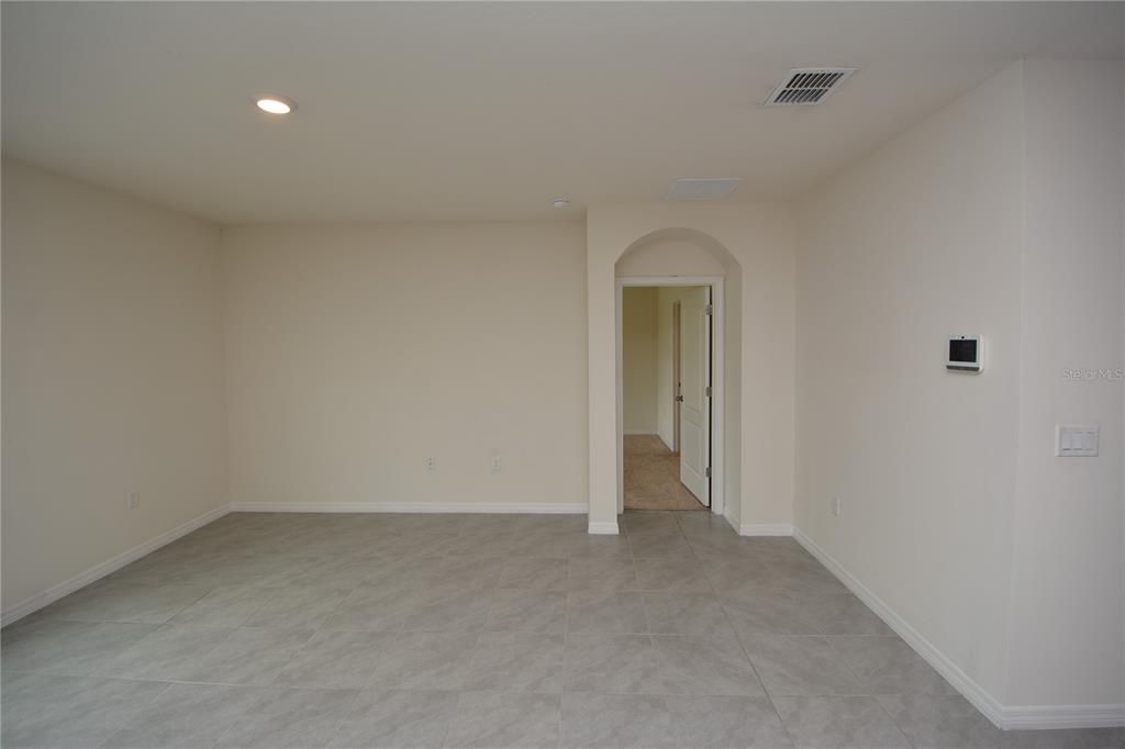 En Renta: $2,350 (4 camas, 2 baños, 1846 Pies cuadrados)