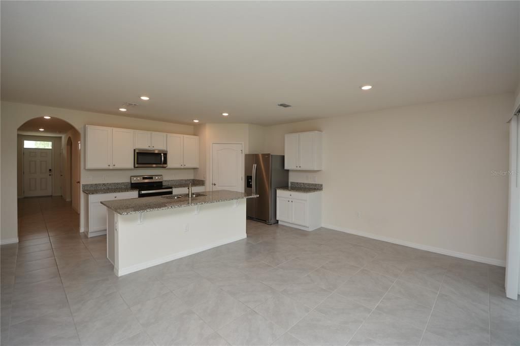 En Renta: $2,350 (4 camas, 2 baños, 1846 Pies cuadrados)