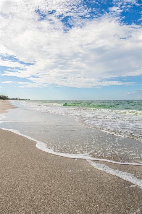 Под контрактом: $625,000 (2 спален, 1 ванн, 1294 Квадратных фут)