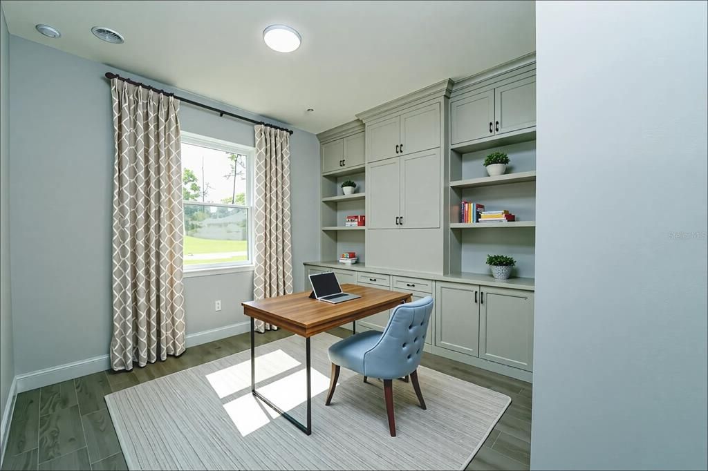 Active With Contract: $330,000 (4 beds, 2 baths, 1539 Square Feet)