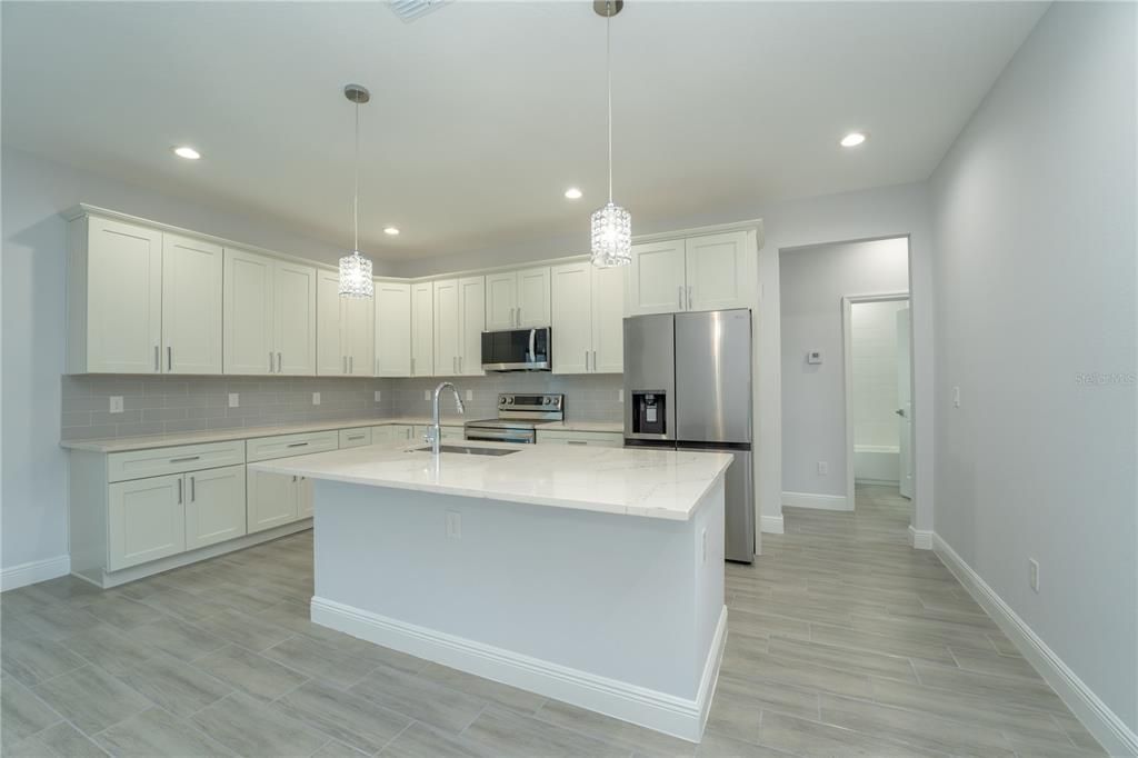 Active With Contract: $330,000 (4 beds, 2 baths, 1539 Square Feet)