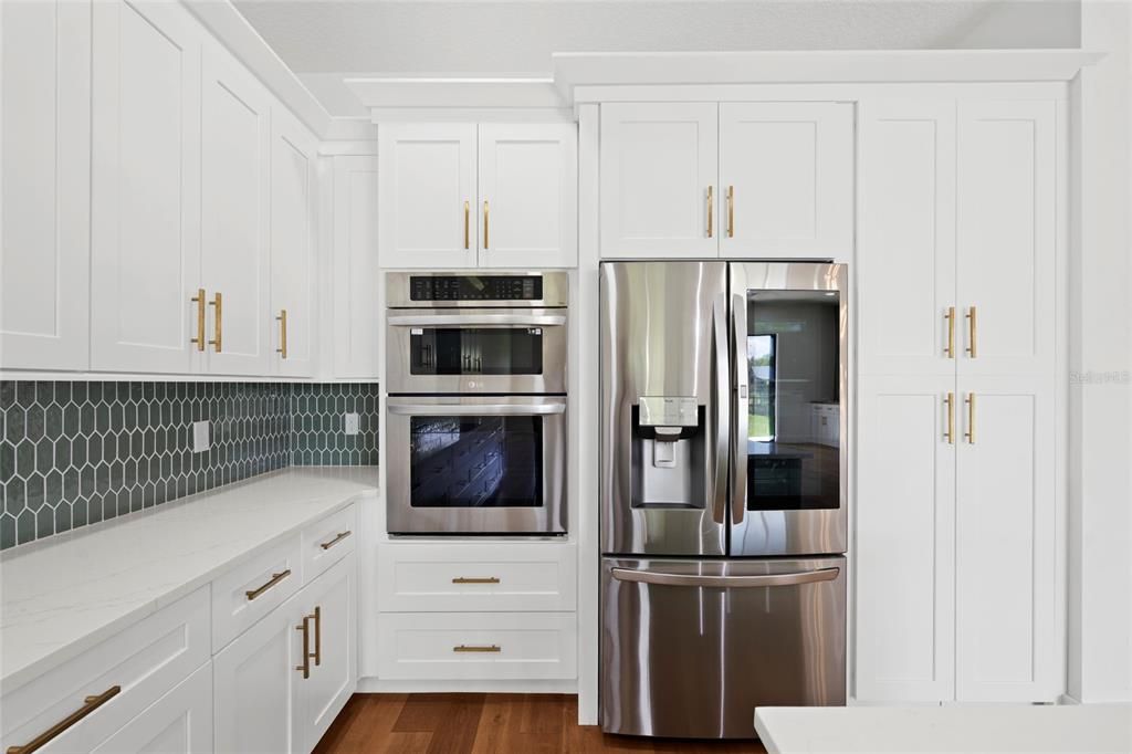 For Sale: $744,999 (4 beds, 2 baths, 2582 Square Feet)