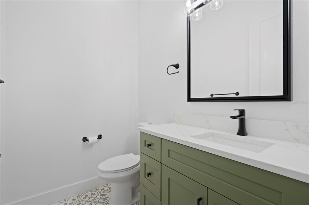 For Sale: $744,999 (4 beds, 2 baths, 2582 Square Feet)